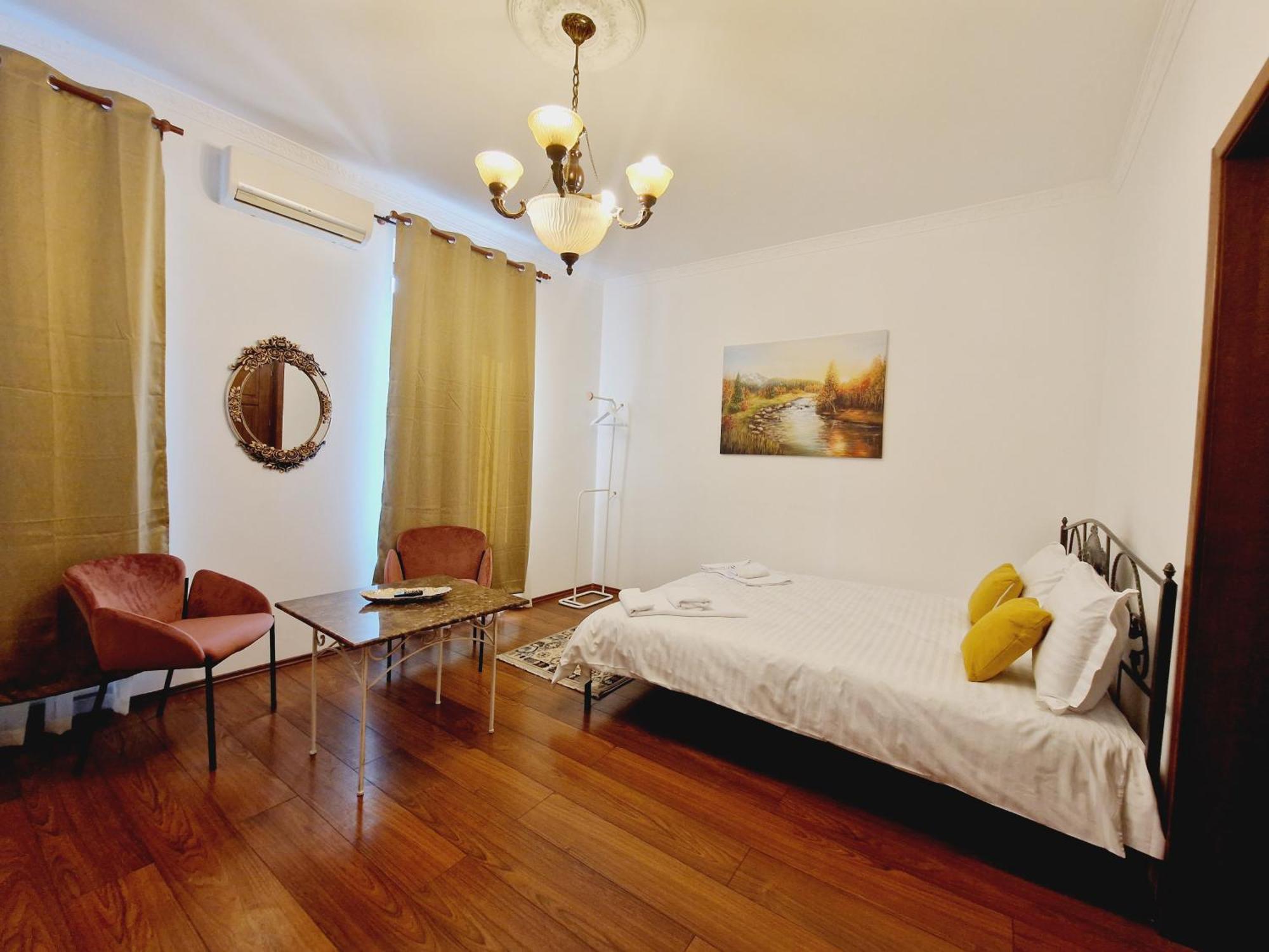 Вілла 5* Royal House Near Unirii Square Клуж-Напока Екстер'єр фото