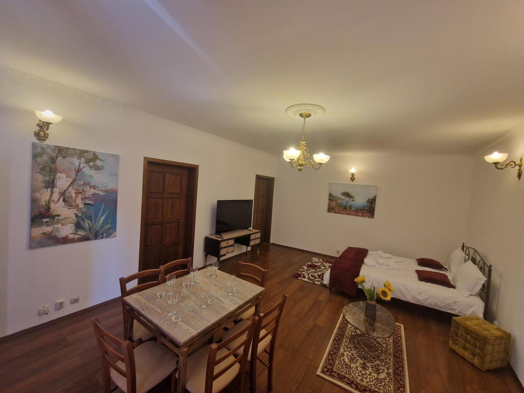 Вілла 5* Royal House Near Unirii Square Клуж-Напока Екстер'єр фото