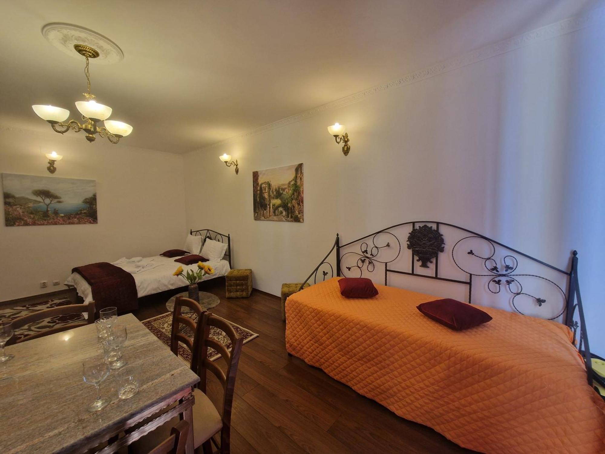 Вілла 5* Royal House Near Unirii Square Клуж-Напока Екстер'єр фото