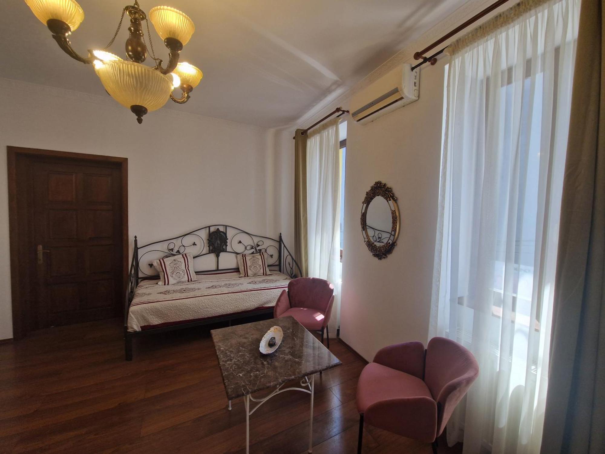 Вілла 5* Royal House Near Unirii Square Клуж-Напока Екстер'єр фото