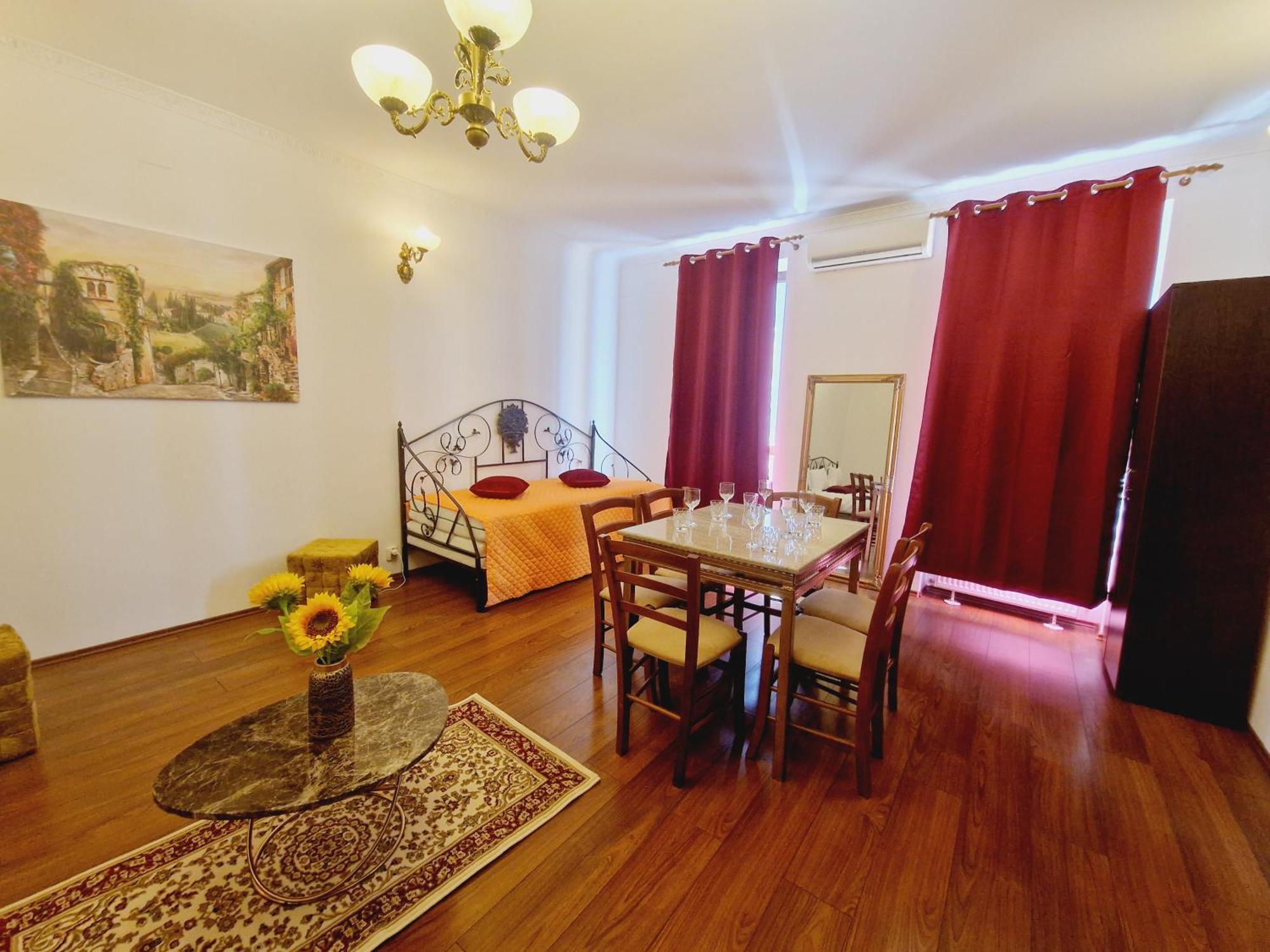 Вілла 5* Royal House Near Unirii Square Клуж-Напока Екстер'єр фото